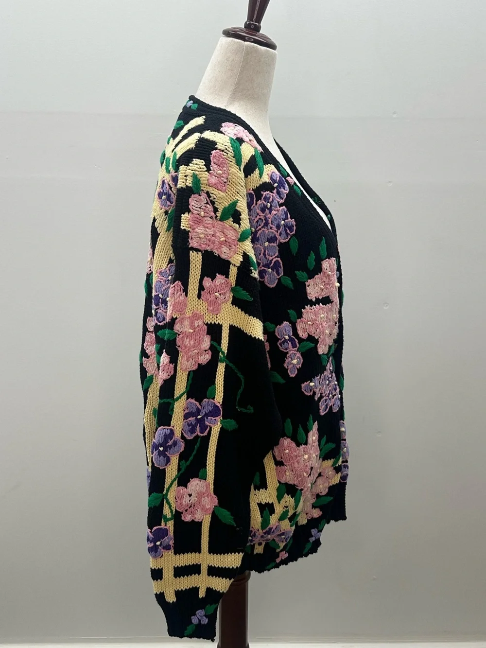 Vintage Hand Knitted Lisa Coufal Floral Sweater 100% Cotton 3D Embroidery Size L